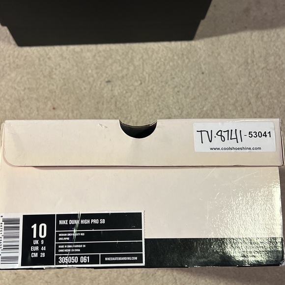 Nike Dunk High Pro SB UNLV Size 10 - Picture 4 of 4